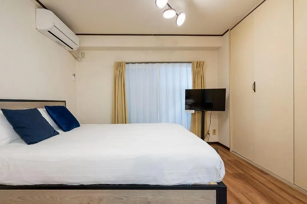 Raffine Nihonbashi Apartment Osaka