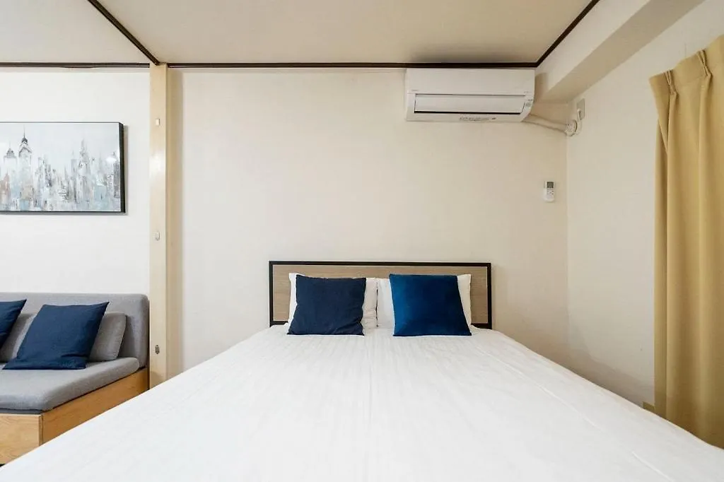 Raffine Nihonbashi Apartment Osaka