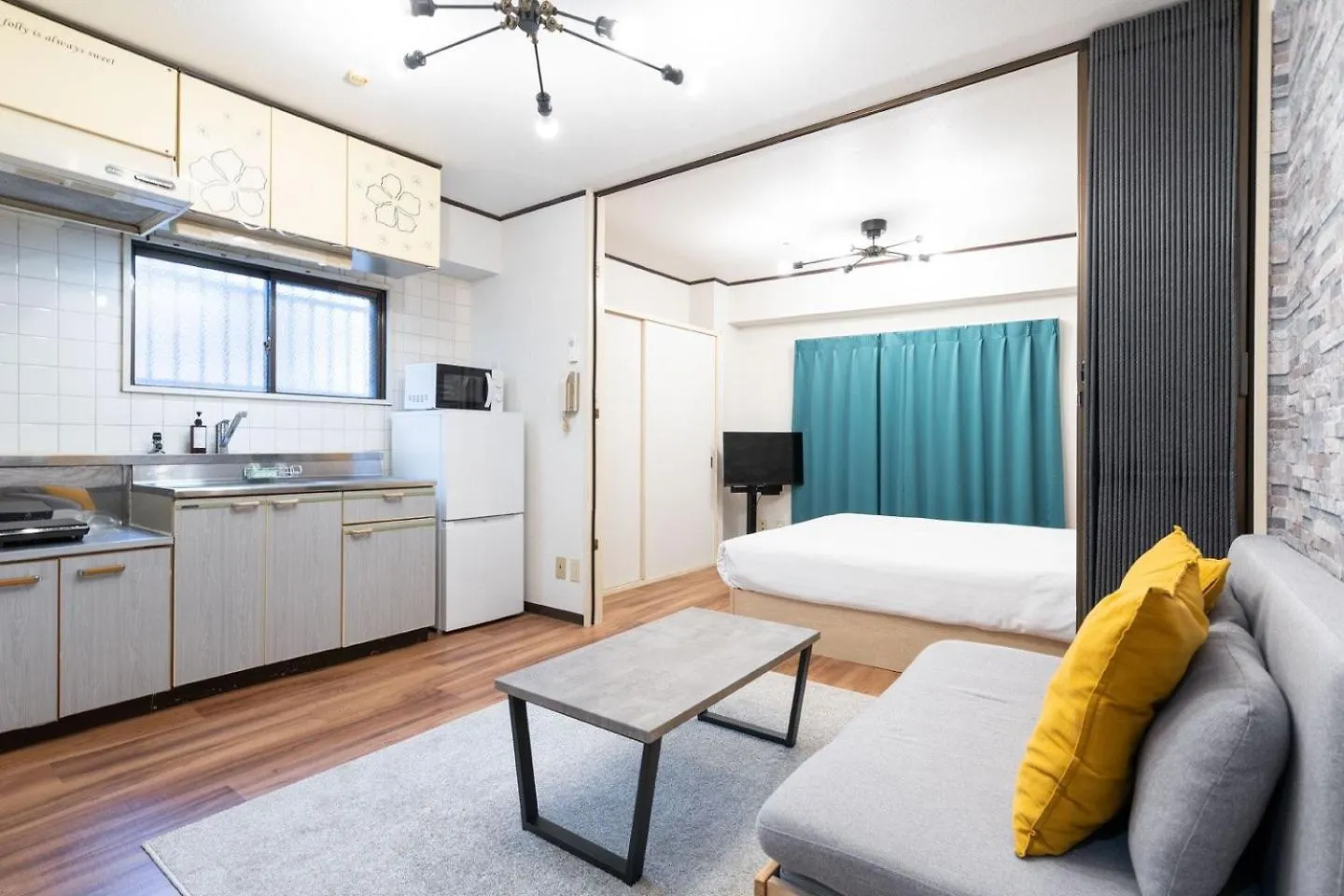 Raffine Nihonbashi Apartment Osaka